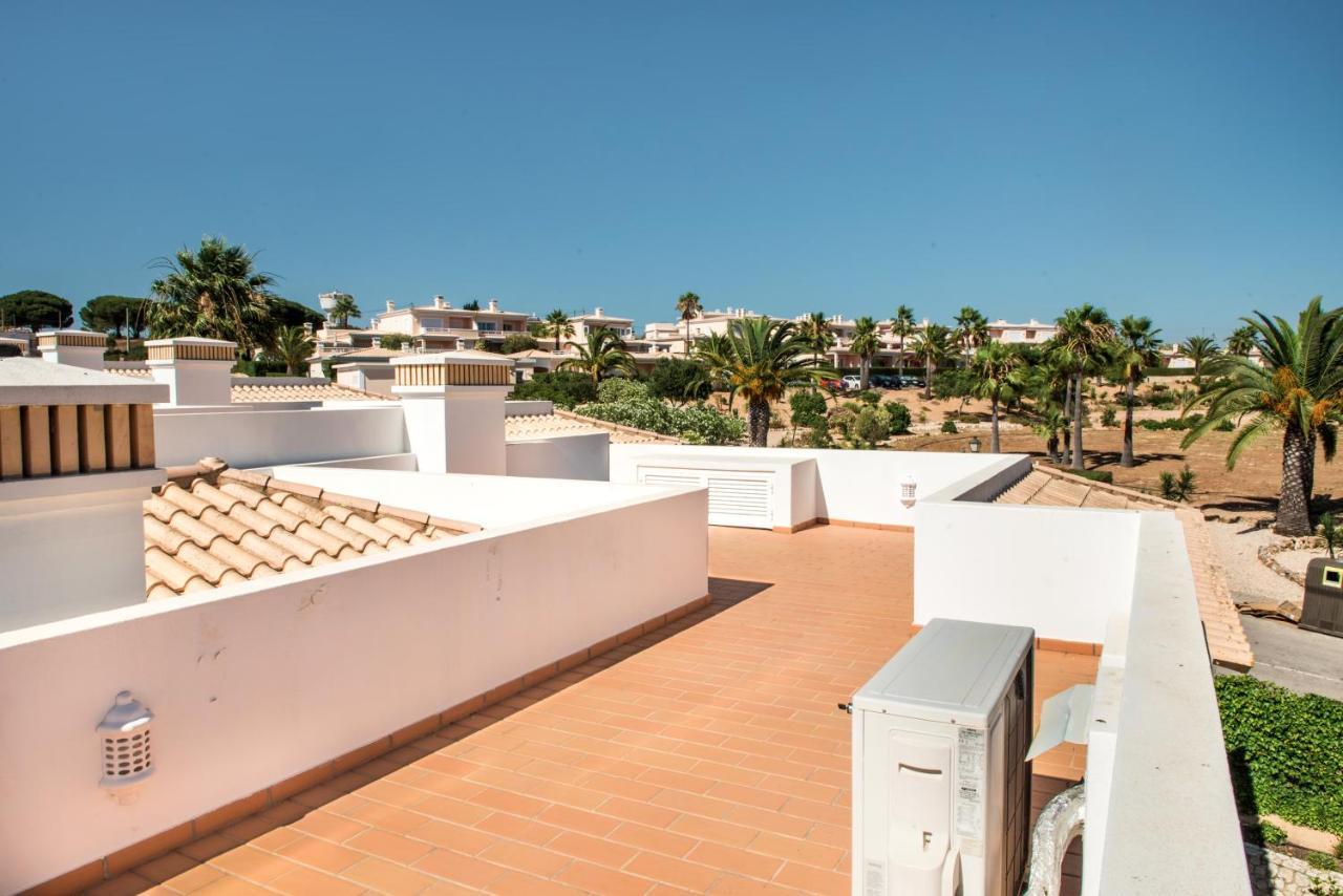 Luxurious First Floor Apartment Sleeps 4 Carvoeiro  Exterior foto